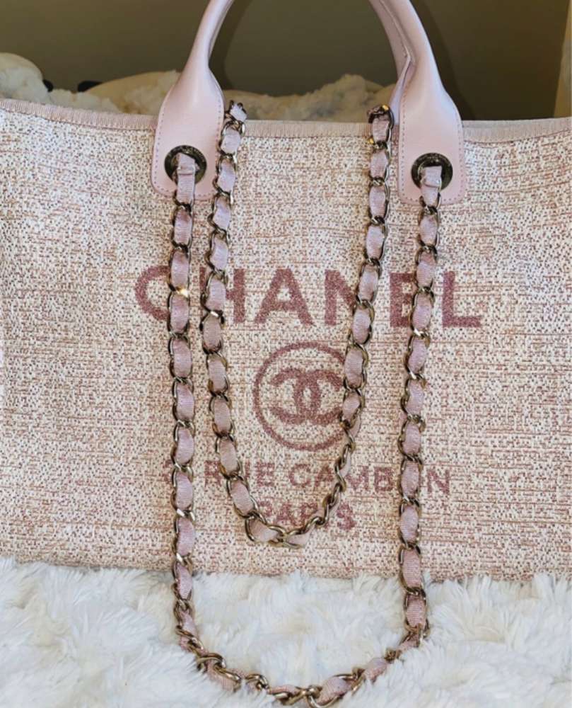 Chanel deauville large