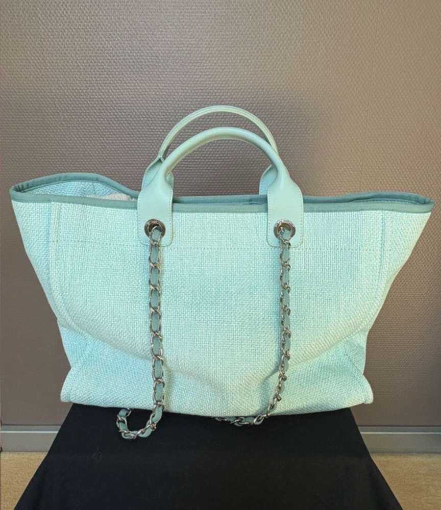 Chanel deauville médium