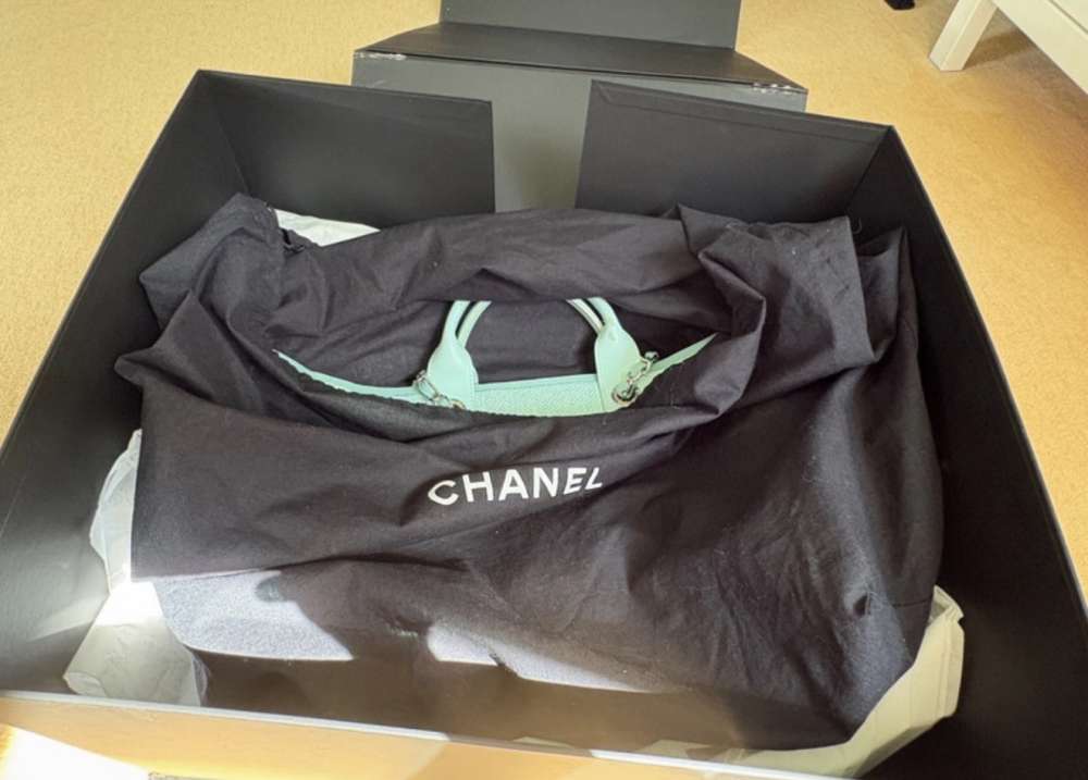 Chanel deauville médium