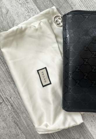 https://www.vipluxury.sk/GG Monogram – čierna zip-around peňaženka