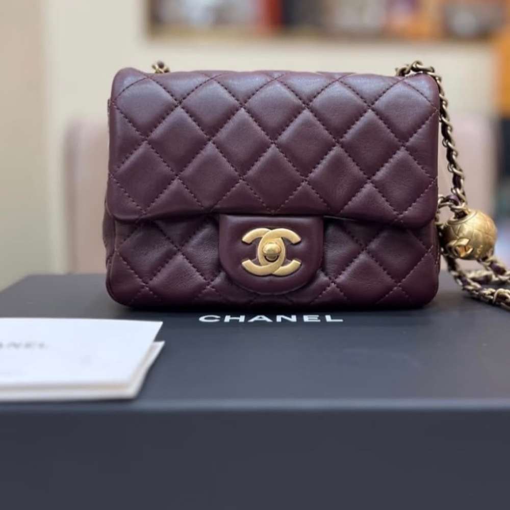Chanel mini square