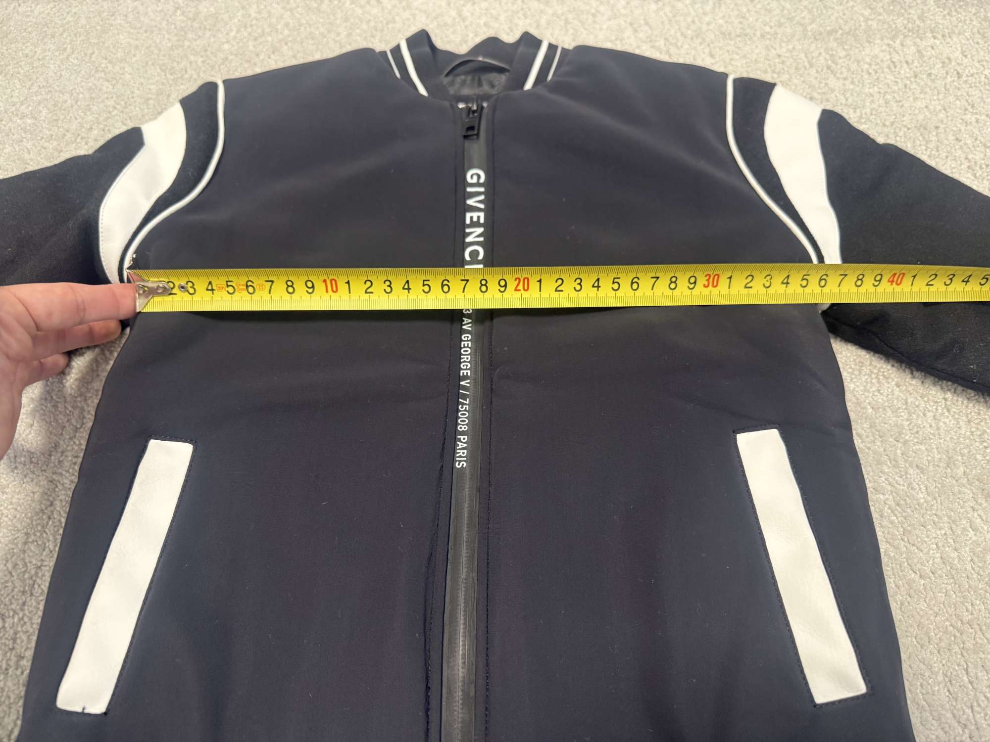 Givenchy detska bombera velkost 8