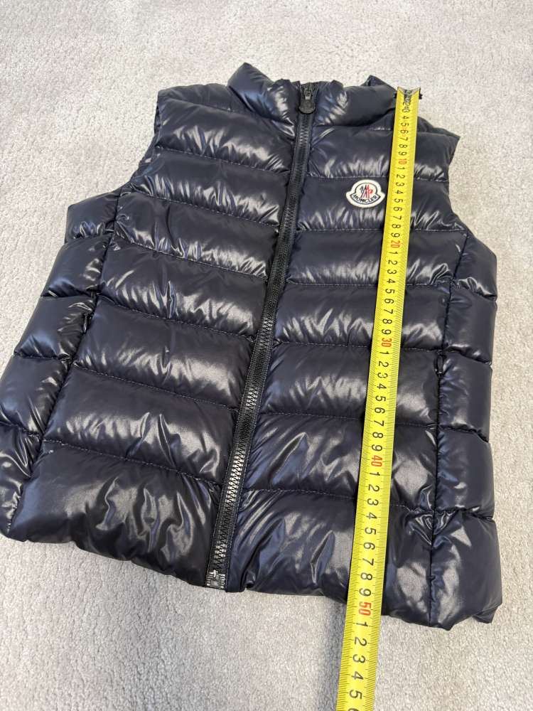 Moncler juniorska vesta velkost 12