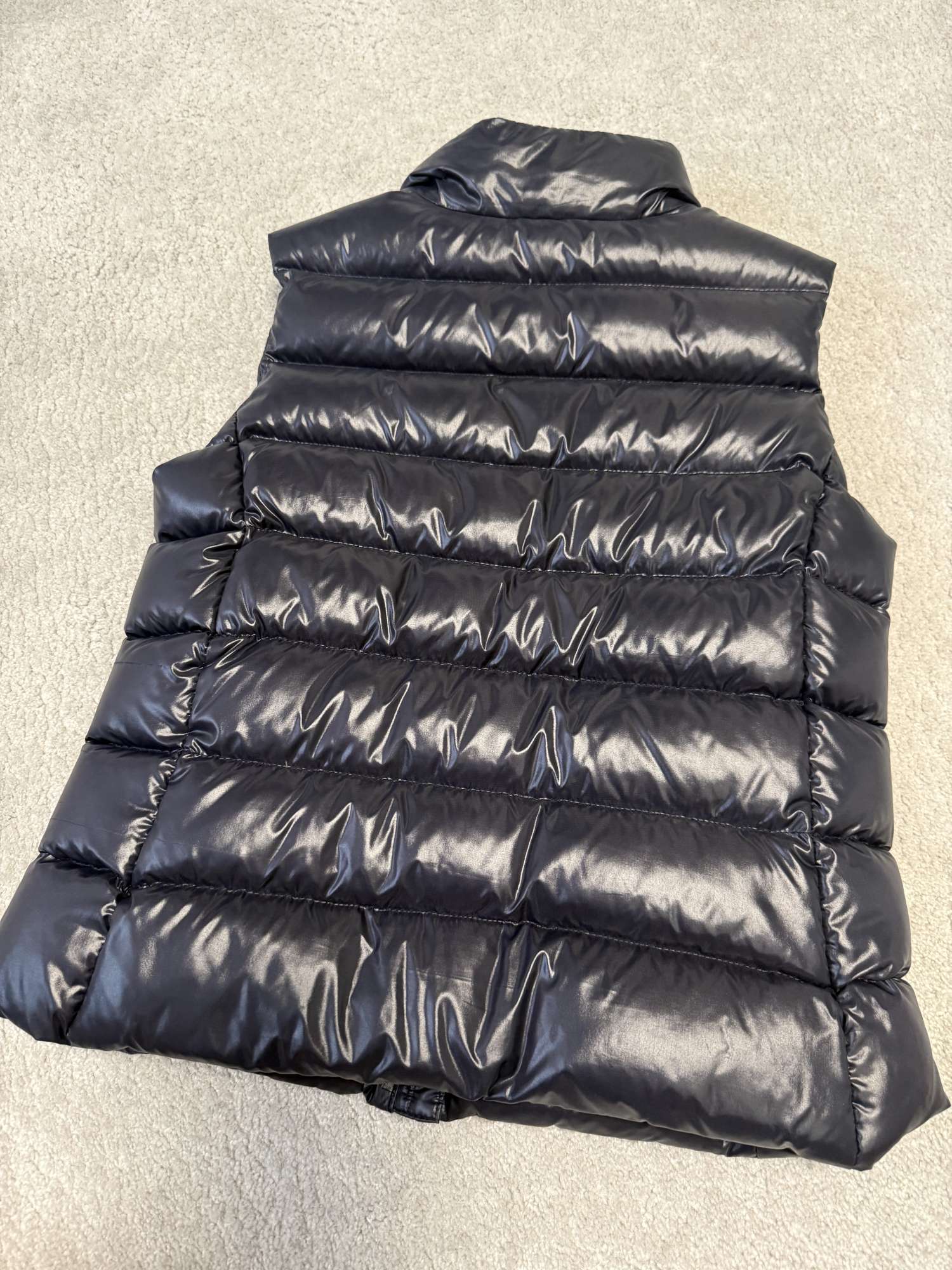 Moncler juniorska vesta velkost 12