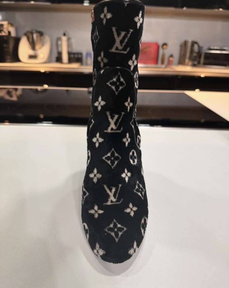 Louis Vuitton kotnicky