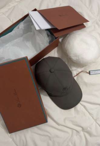 https://www.vipluxury.sk/Loro piana šiltovka