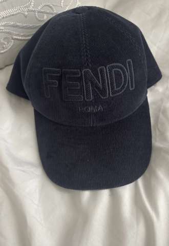 https://www.vipluxury.sk/Fendi šiltovka