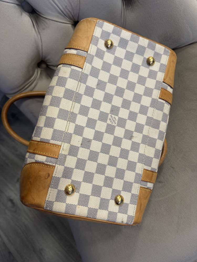 Louis Vuitton Barkeley
