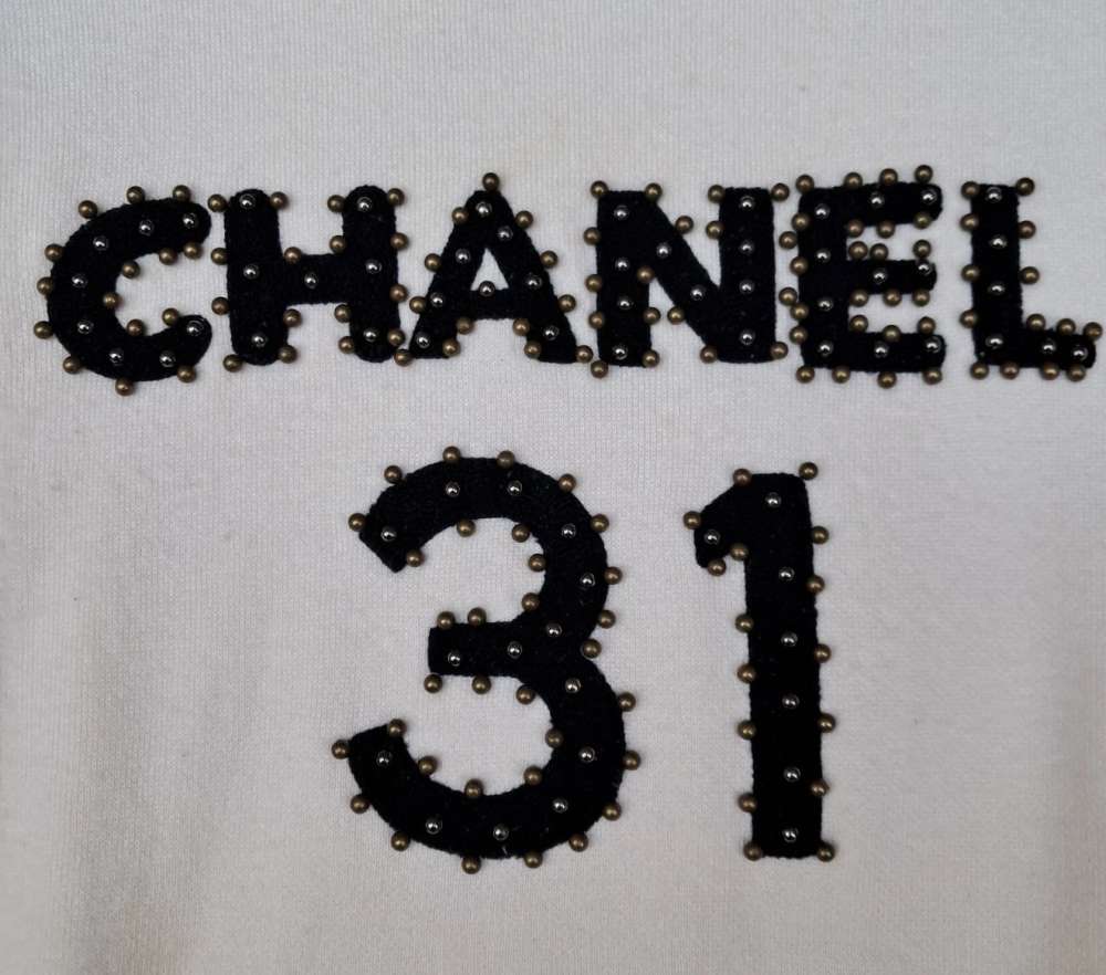 Chanel svetrik