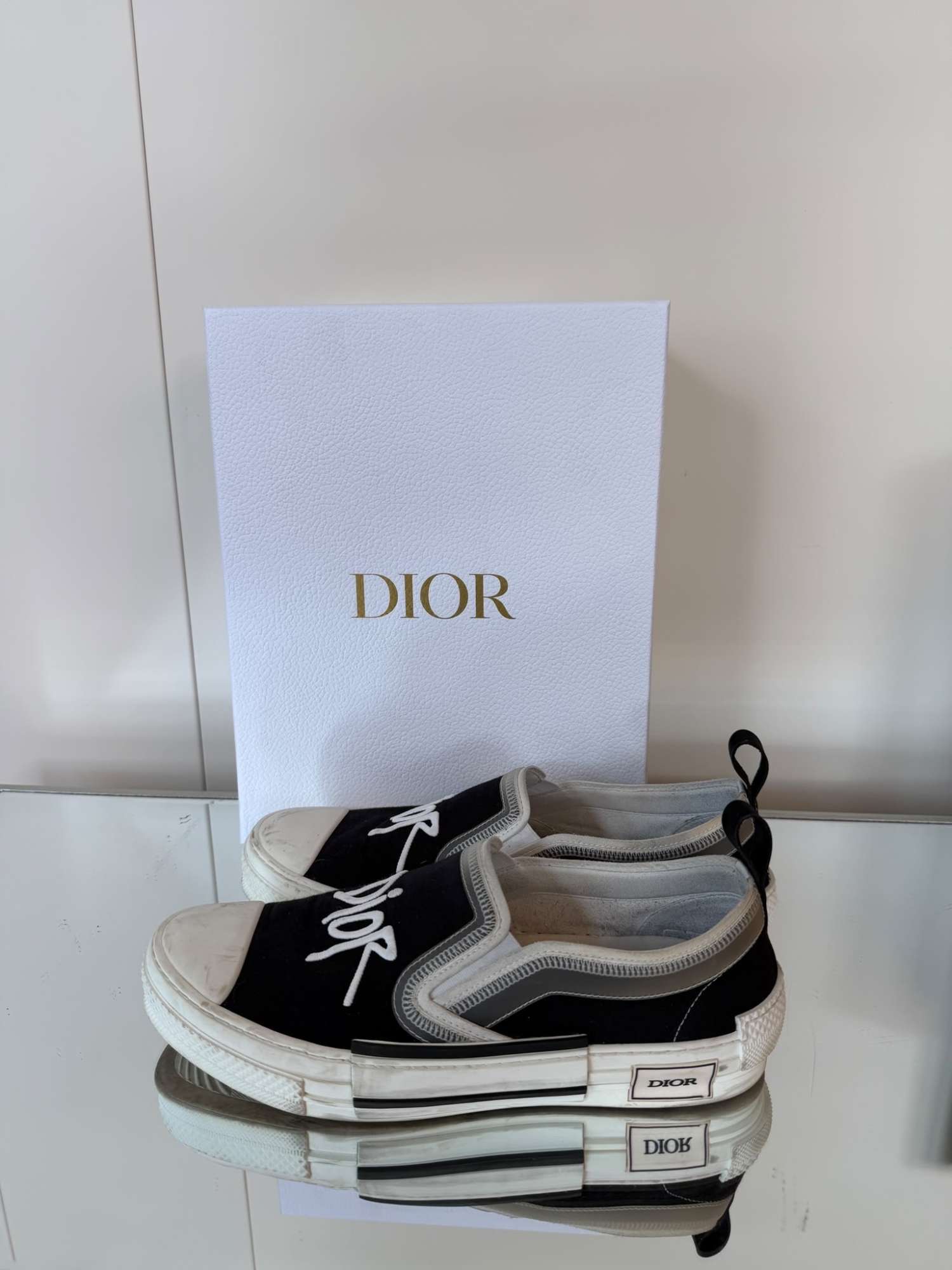 Dior slip on tenisky s nápisom
