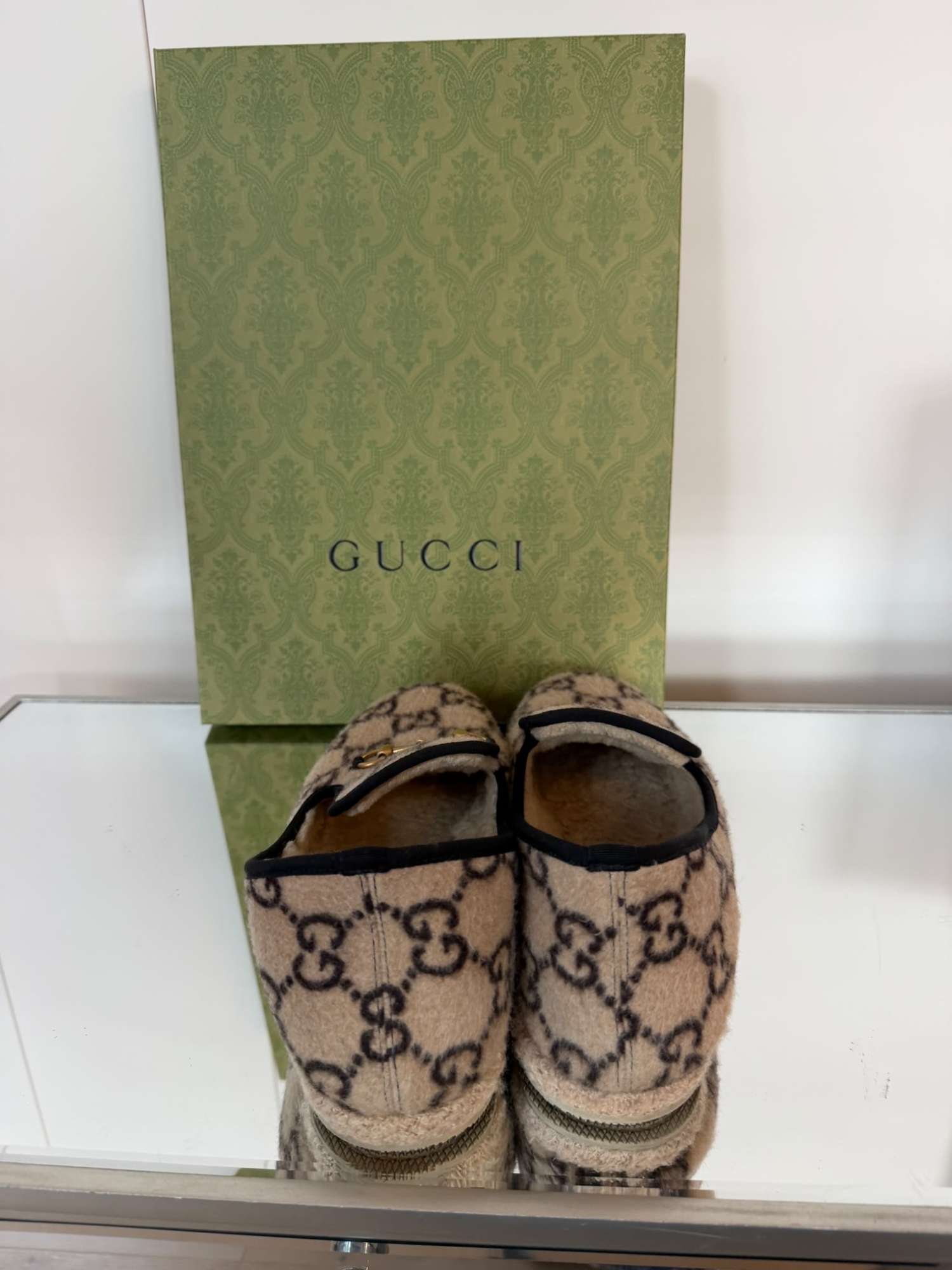 Gucci mokasiny s GG vzorom