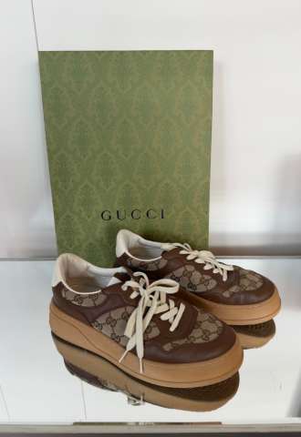 https://www.vipluxury.sk/Gucci tenisky s GG vzorom
