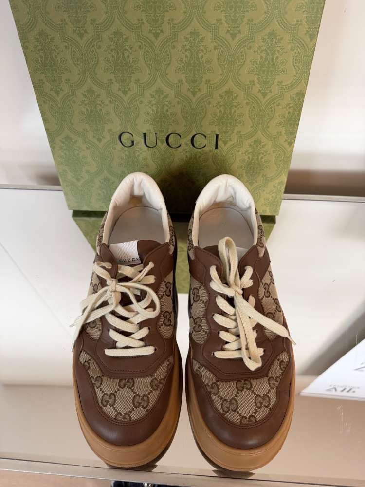 Gucci tenisky s GG vzorom