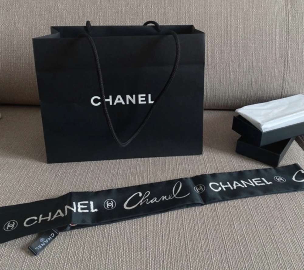 Chanel twilly