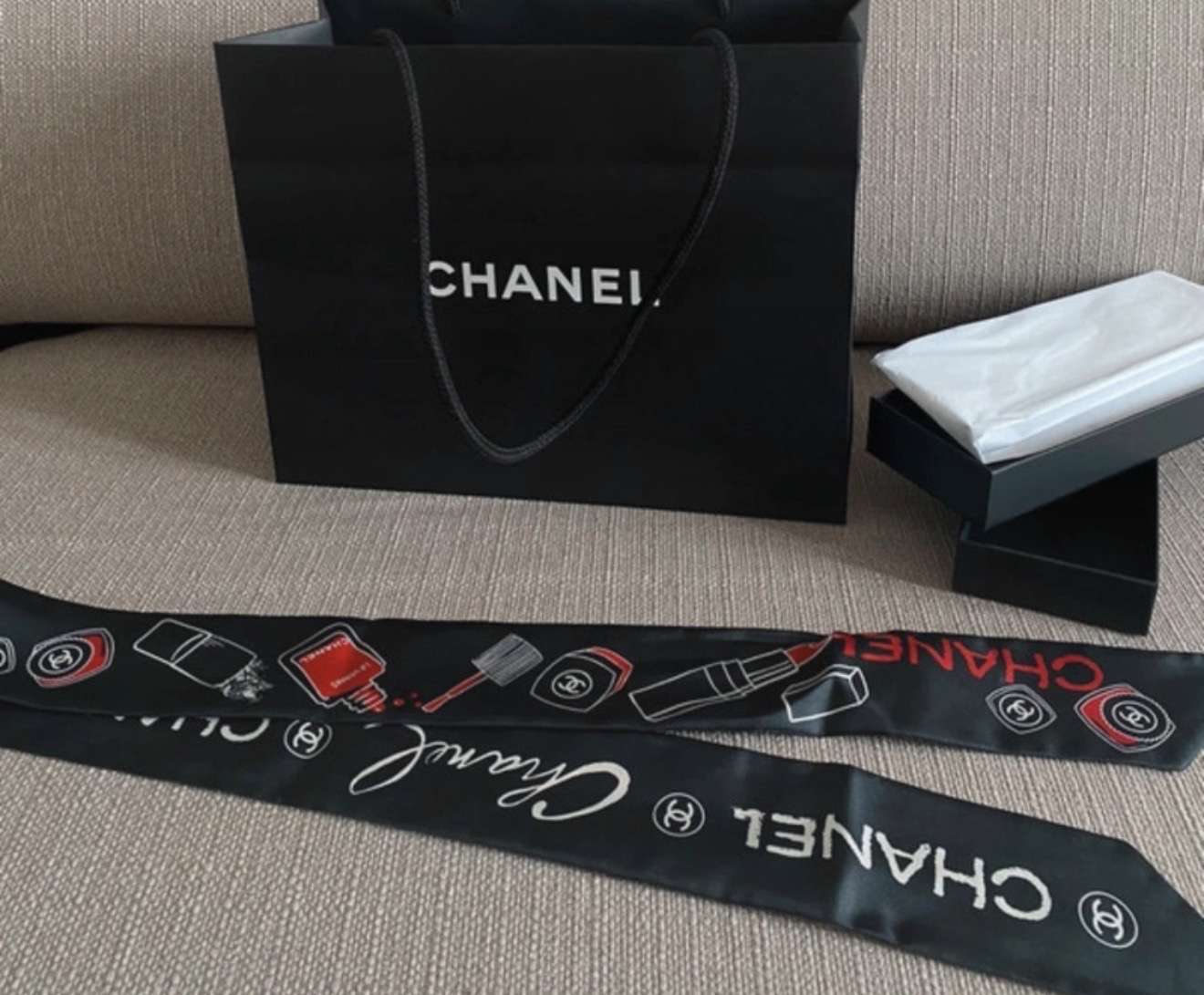 Chanel twilly