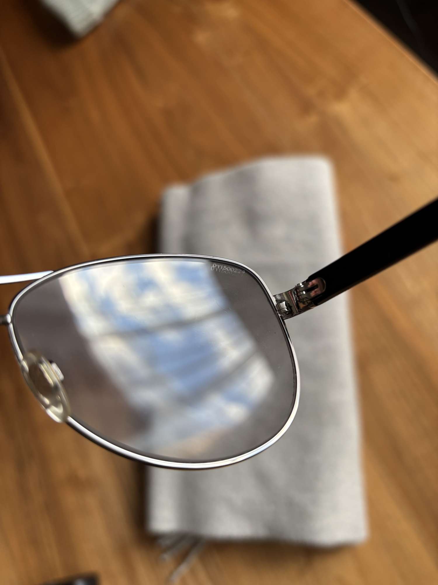 Aviator slnecne okuliare Burberry - model BE3080