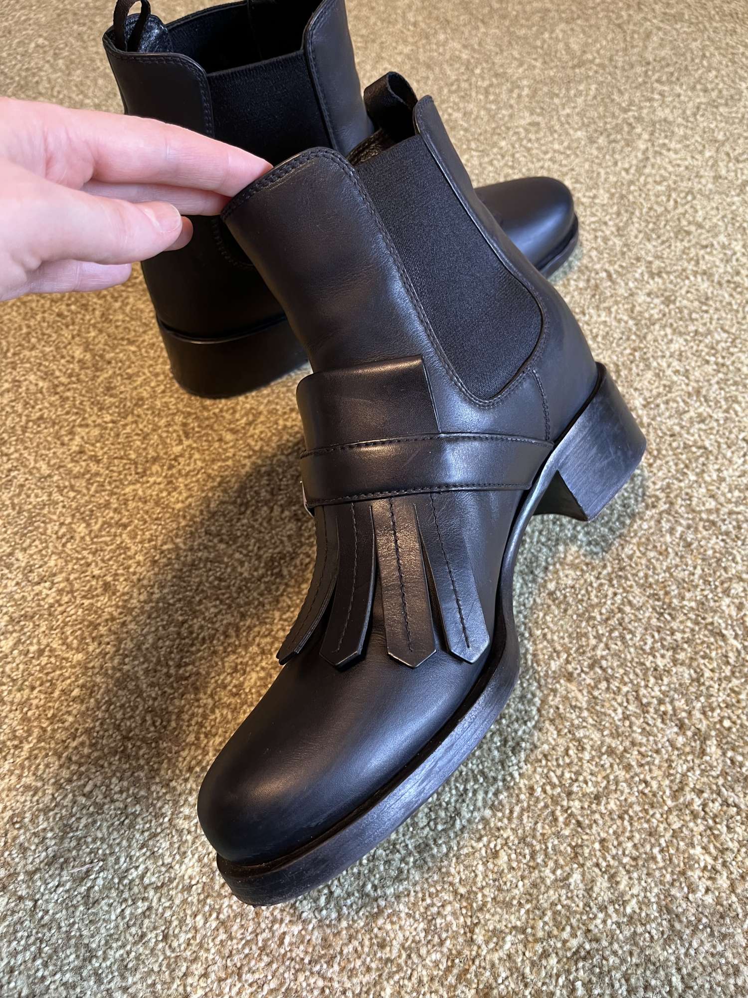 Kozene clenkove “biker boots Chelsea” zn. Prada - velkost 40