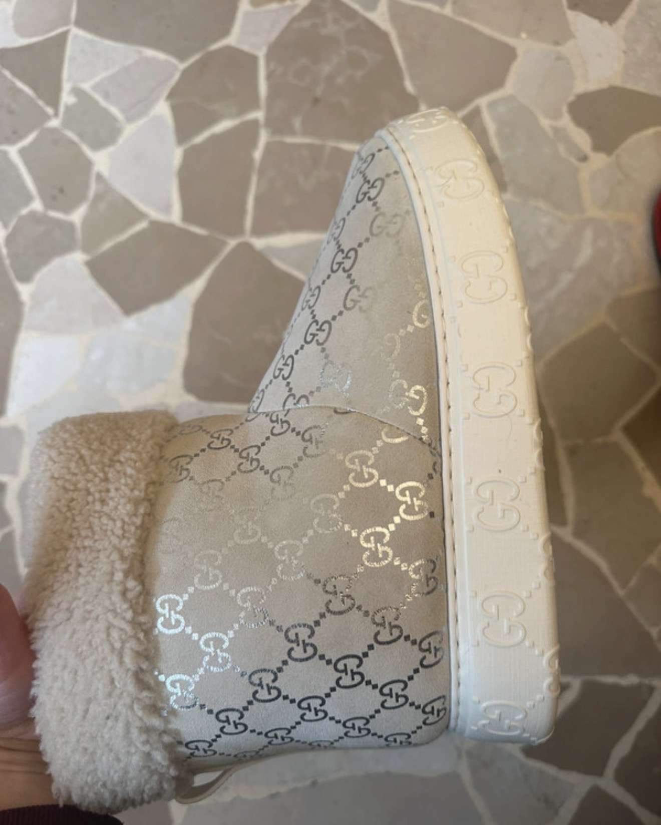 Gucci snehule