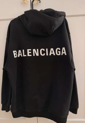https://www.vipluxury.sk/Balenciaga mikina