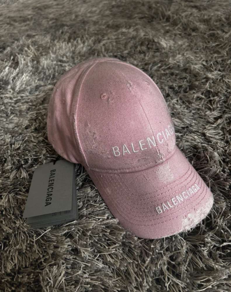 Balenciaga šiltovka