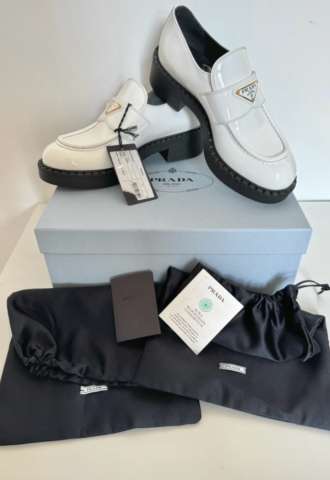 https://www.vipluxury.sk/Prada mokasiny