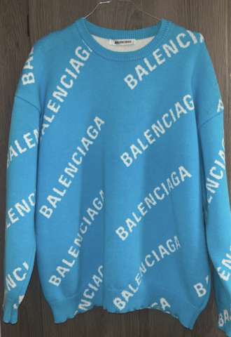 https://www.vipluxury.sk/Balenciaga sveter
