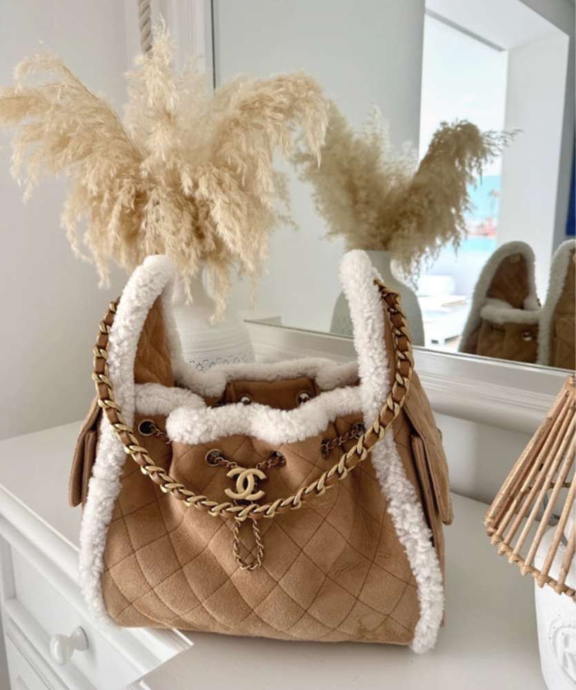 Chanel 25