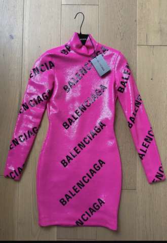 https://www.vipluxury.sk/Balenciaga šaty