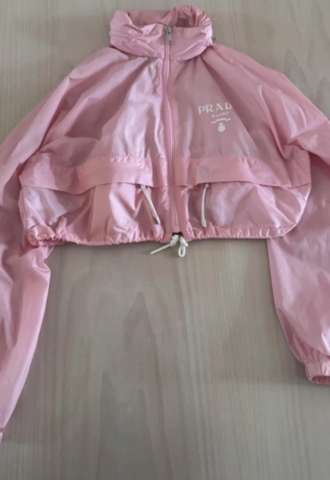 https://www.vipluxury.sk/Prada bundicka