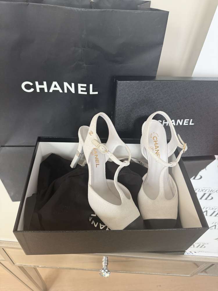 Chanel lodicky