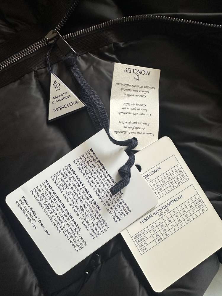 Moncler zimná bunda