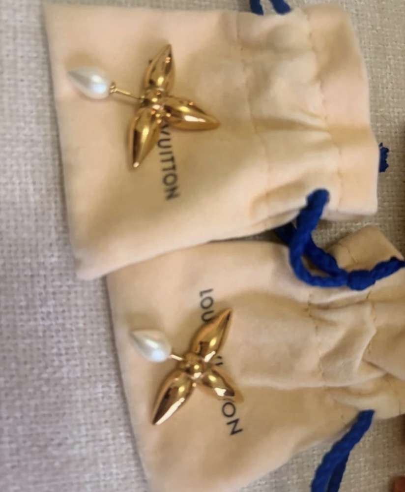 Louis Vuitton Nausnice