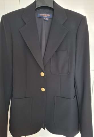 https://www.vipluxury.sk/Uniforms LOUIS VUITTON FR36