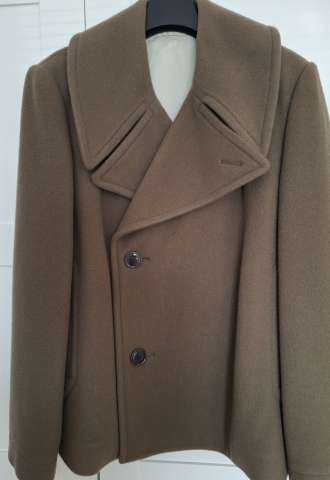 https://www.vipluxury.sk/Lemaire Cropped Wool Coat