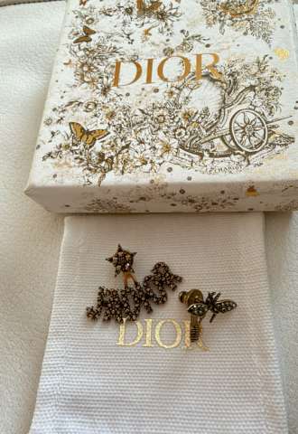 https://www.vipluxury.sk/Dior nausnice