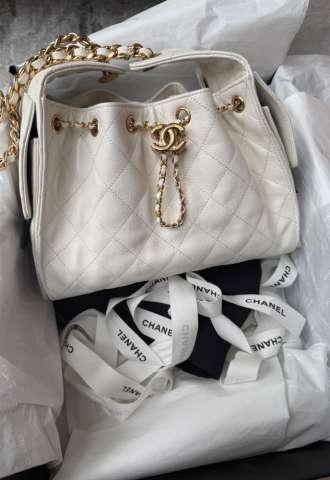 https://www.vipluxury.sk/Chanel 25 Small