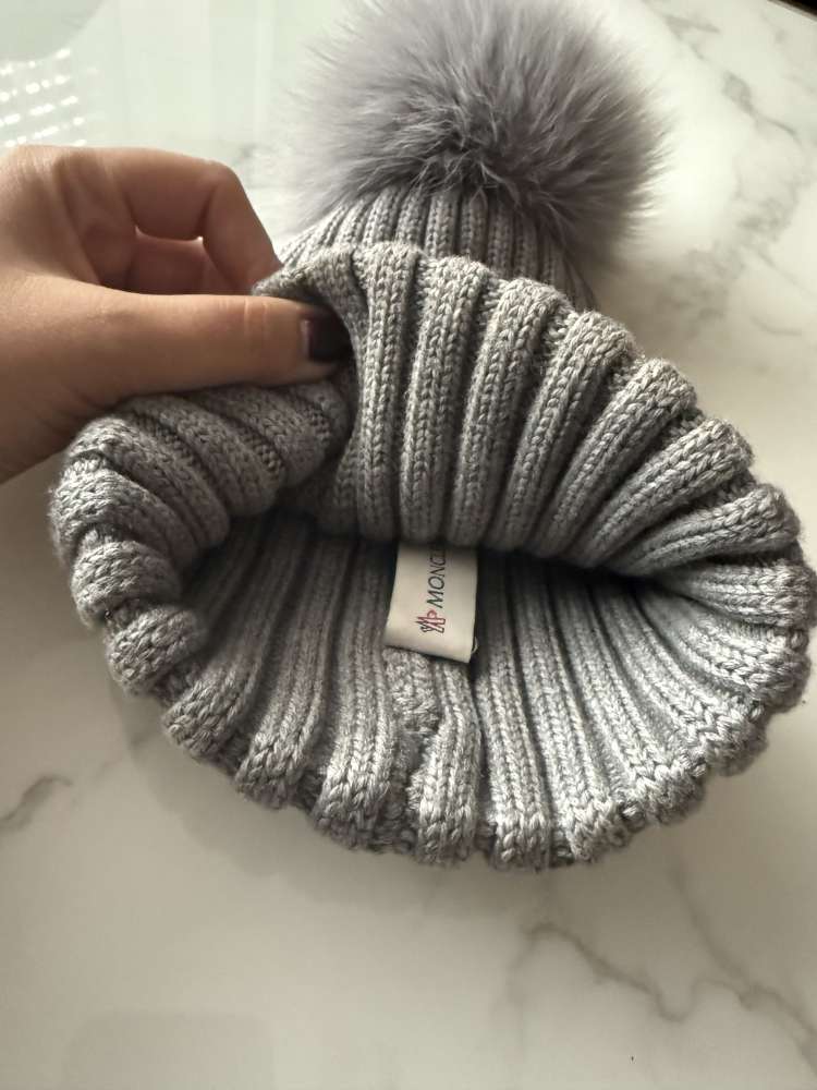 Moncler čiapka