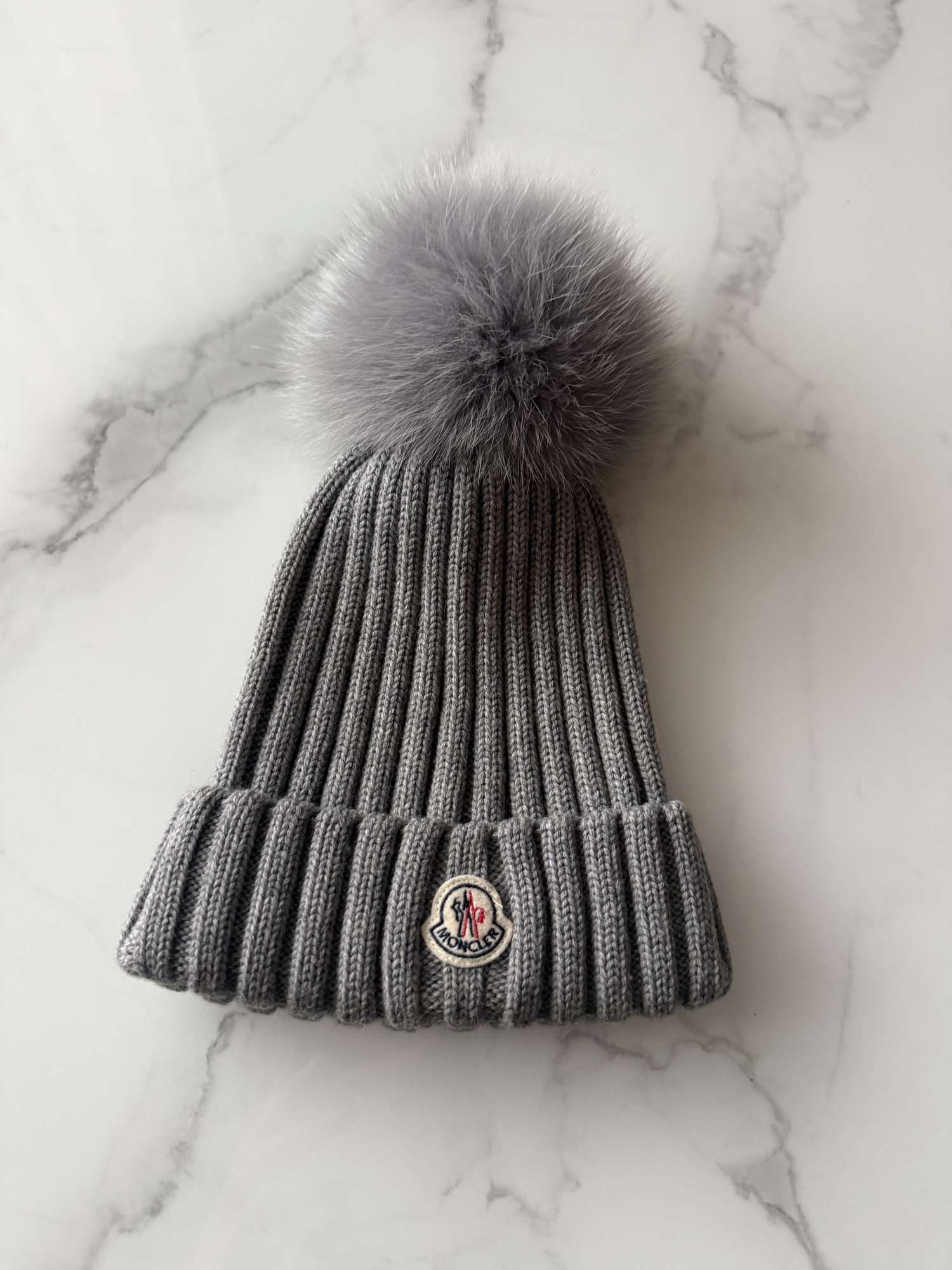 Moncler čiapka