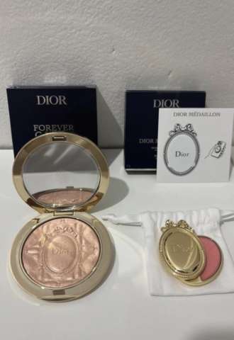 https://www.vipluxury.sk/Dior set