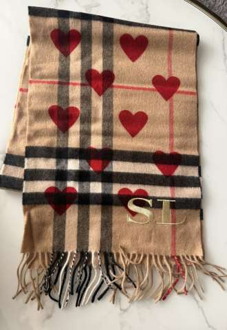 https://www.vipluxury.sk/Burberry šál