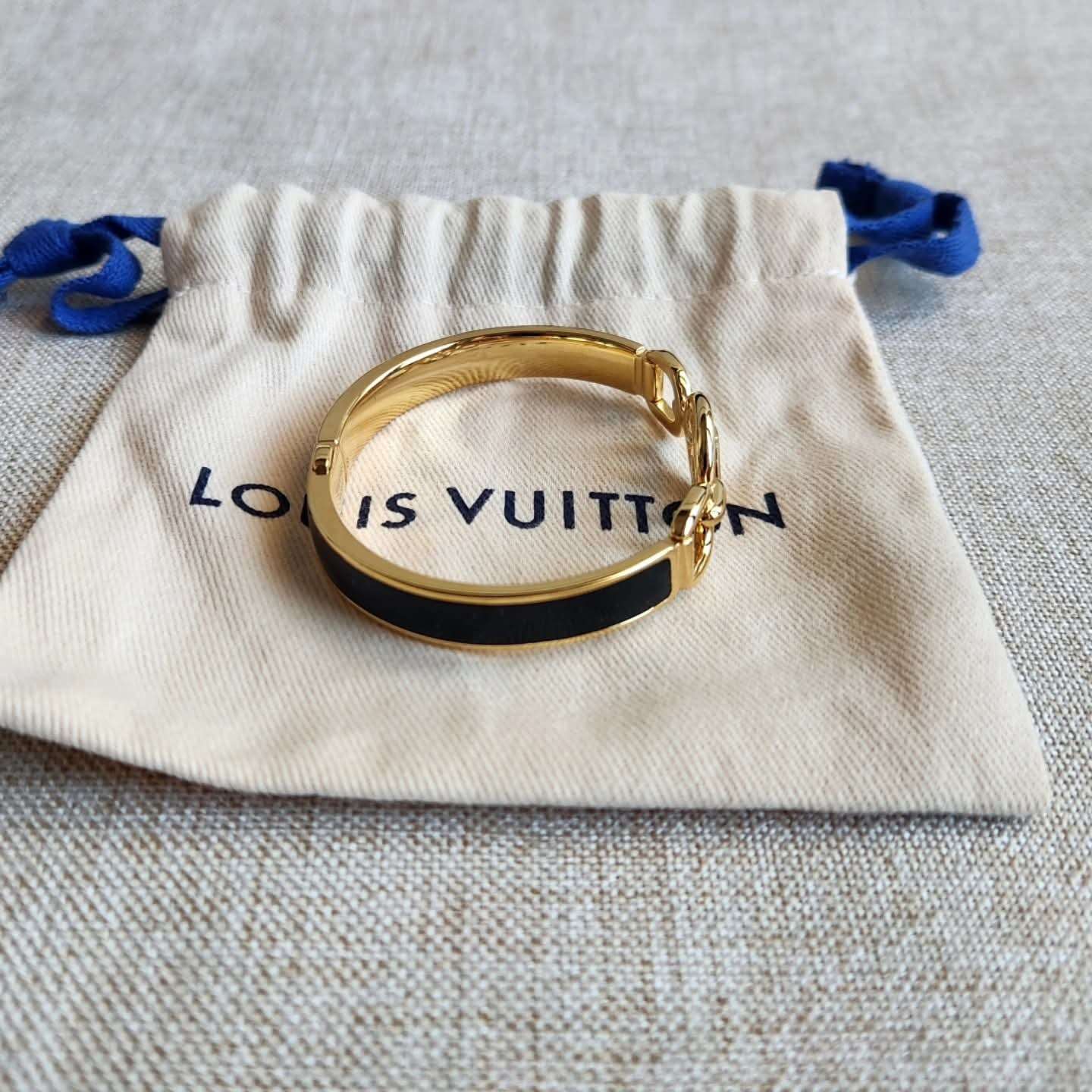 Louis Vuitton Naramek