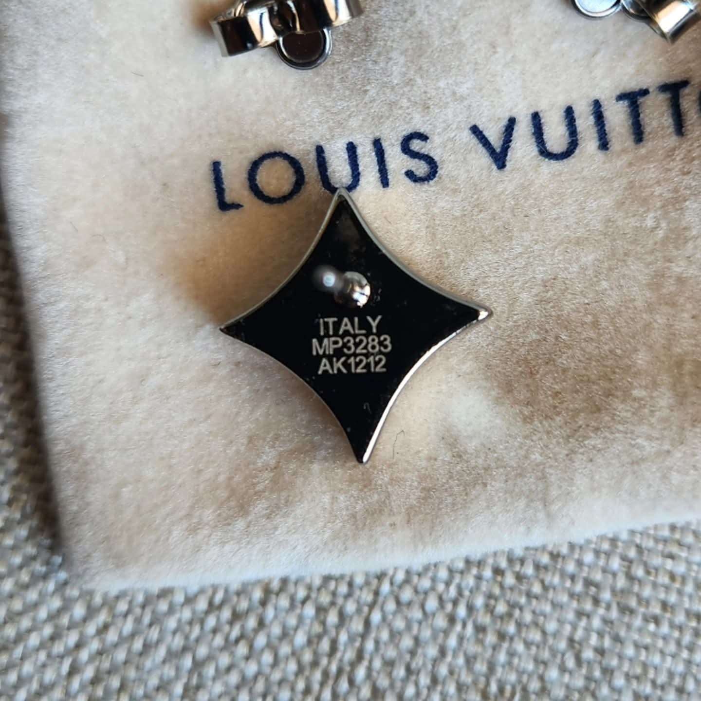 Louis Vuitton Nausnice