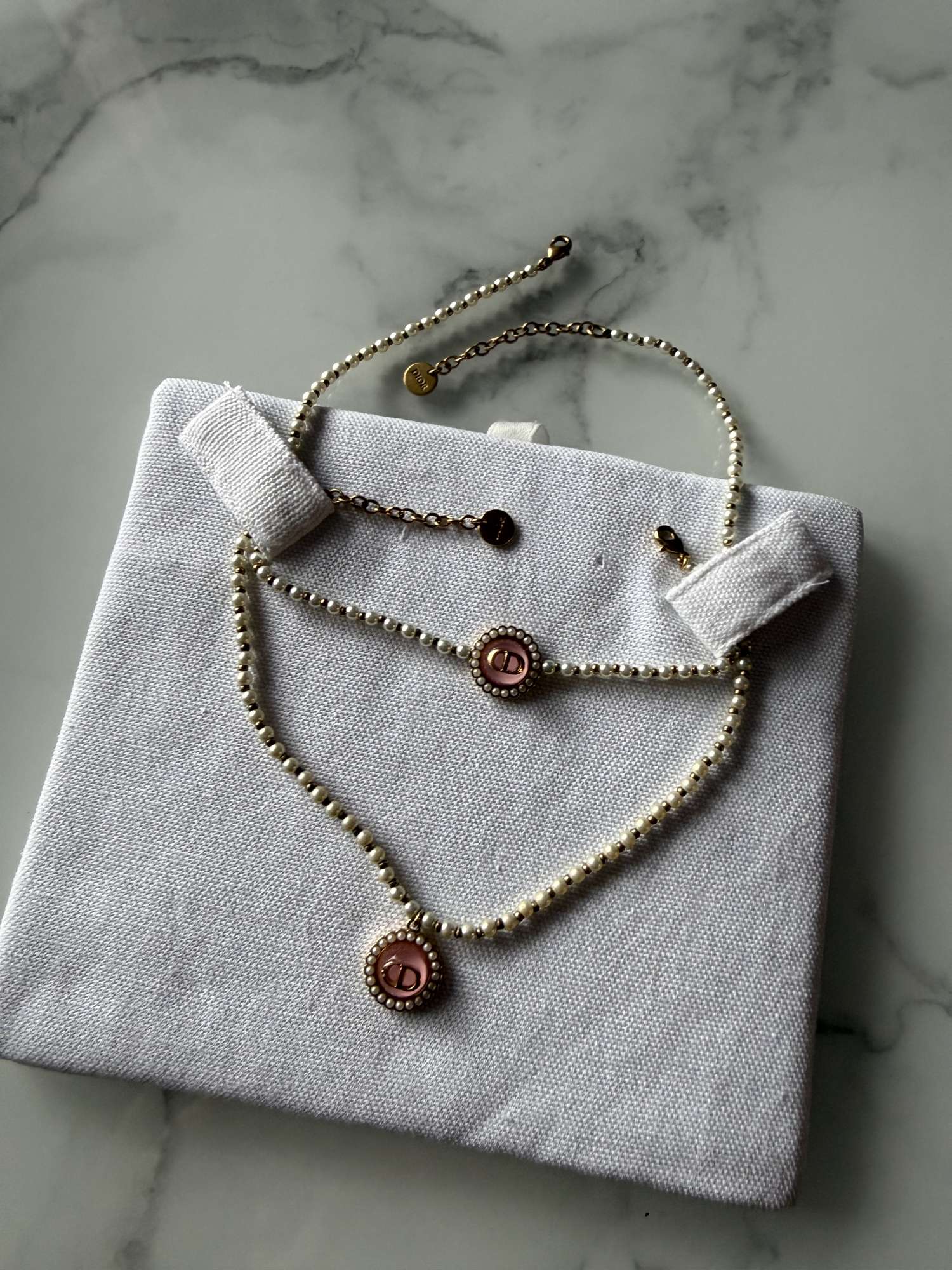 Dior set nahrdelnik a náramok
