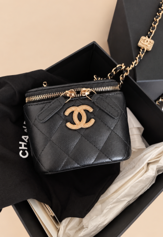 https://www.vipluxury.sk/Chanel vanity mini