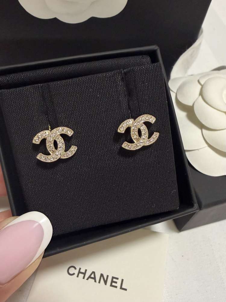 Chanel classic  náušnice