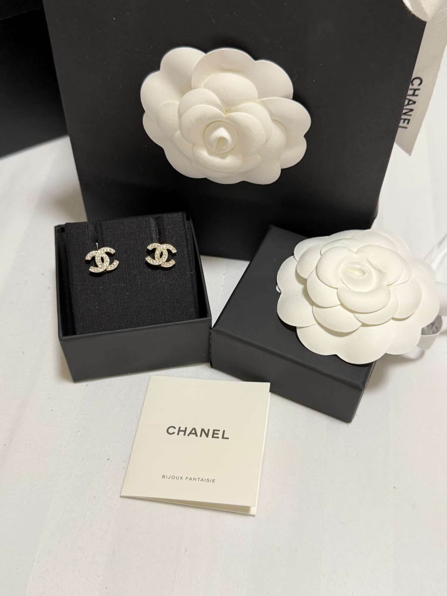 Chanel classic  náušnice