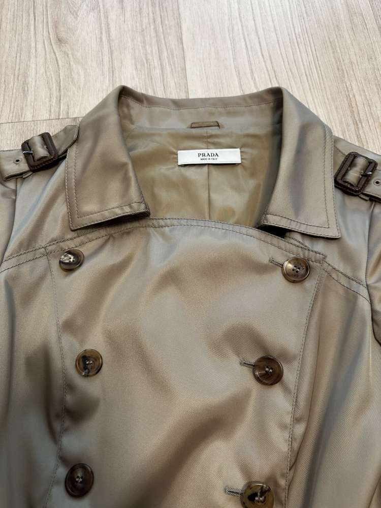 PRADA trenchcoat