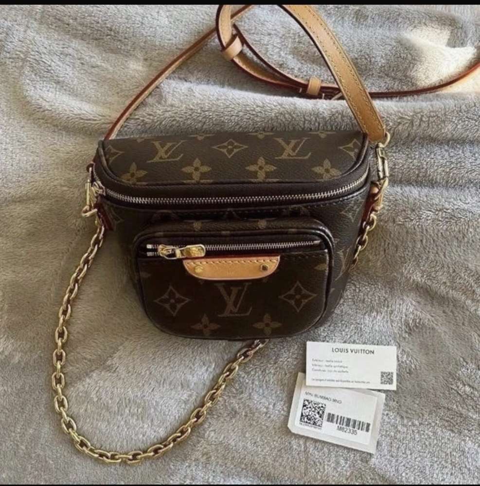 Louis vuitton bumbag