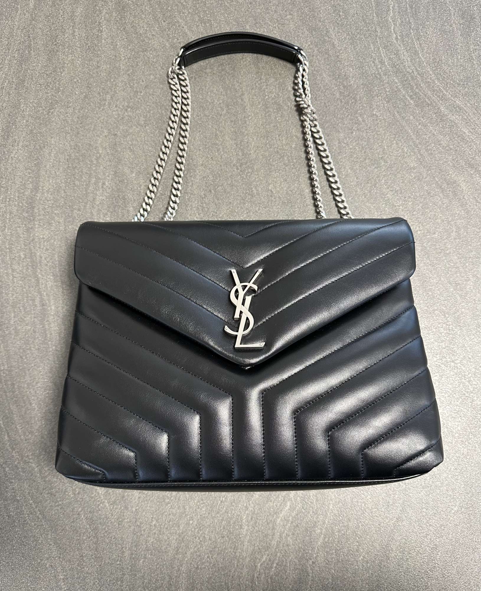YSL Loulou Medium kabelka