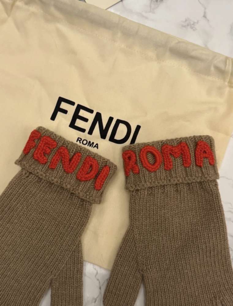 Fendi rukavice